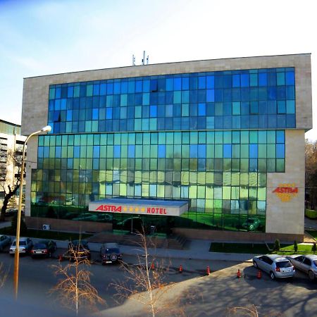 Astra Hotel Almatı Dış mekan fotoğraf