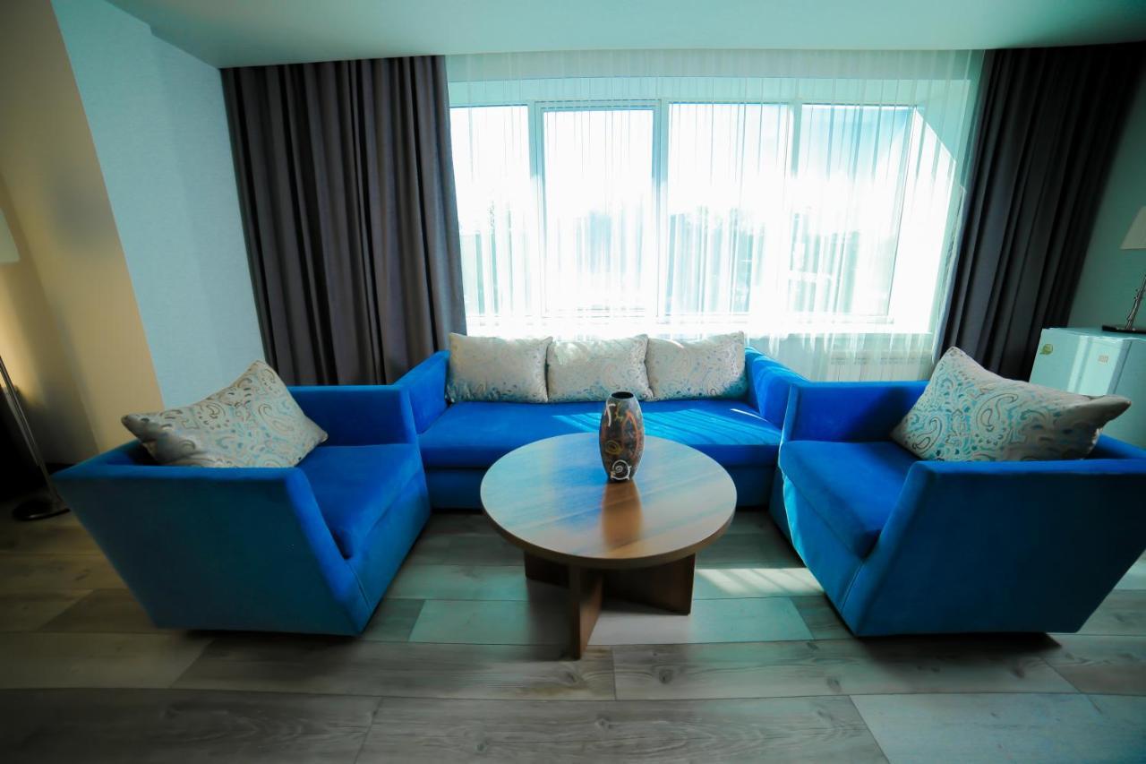 Astra Hotel Almatı Dış mekan fotoğraf