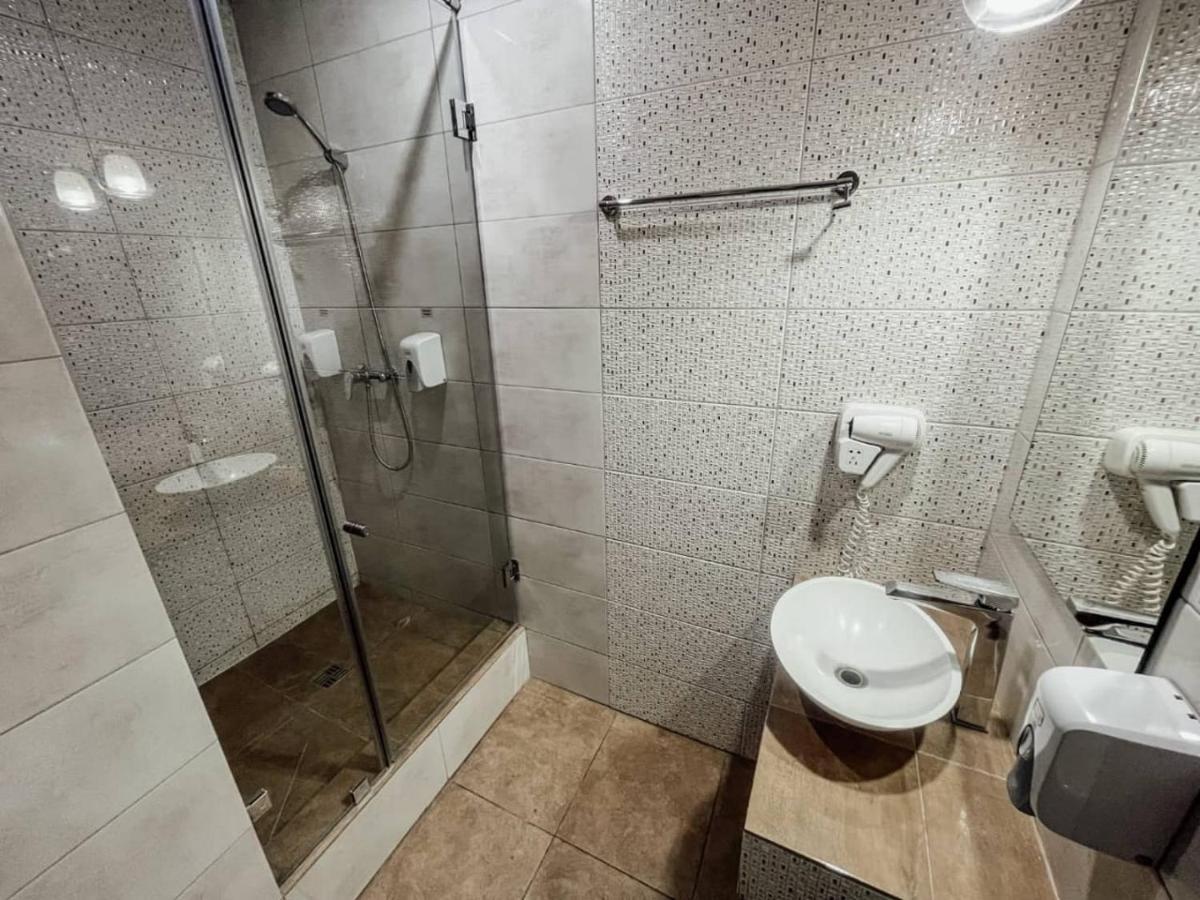 Astra Hotel Almatı Dış mekan fotoğraf